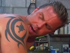 Muscle man fucking in the garage