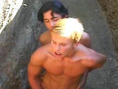 Hot fuck on the Ground