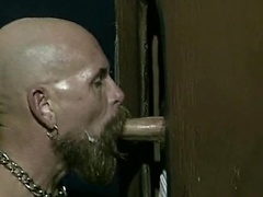 A gay lord finds love in a jail house gloryhole.