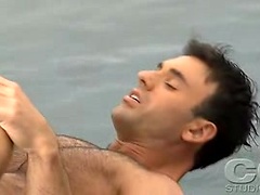 Gay couple relax & take time to fuck with passion... in HD!