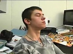 Young college student who just wants to shine his dick !