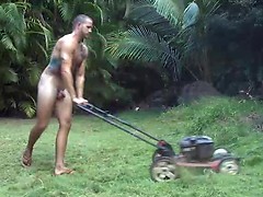 Eric - Big Beefy Hawaiian Scuba Diver Jerks Off Outside!