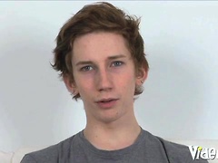 Chris St-Laurent Attempts the Self-Facial