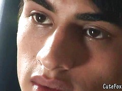 Fresh-faced gay boy charming the cam
