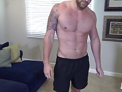 Bodybuilder Logan Carter Jerks off his Massive Cock